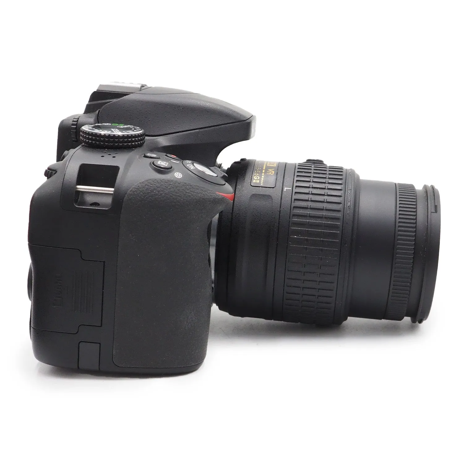 Nikon D3300 24.2 MP with 18-55mm AF-S DX VR Lens - USED