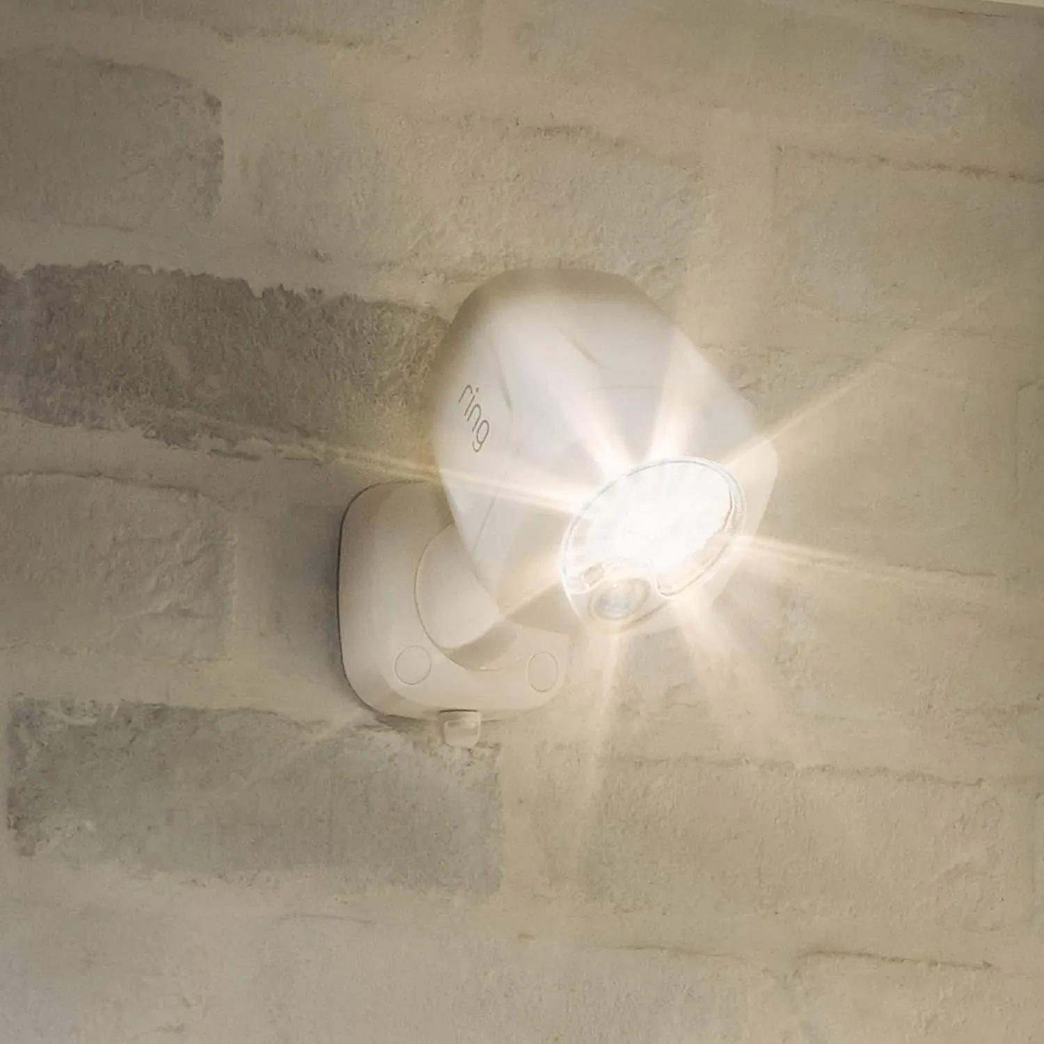 Ring Smart Lighting  Spotlight, Battery-Powered, Outdoor Motion-Sensor Security Light, White (Bridge required)