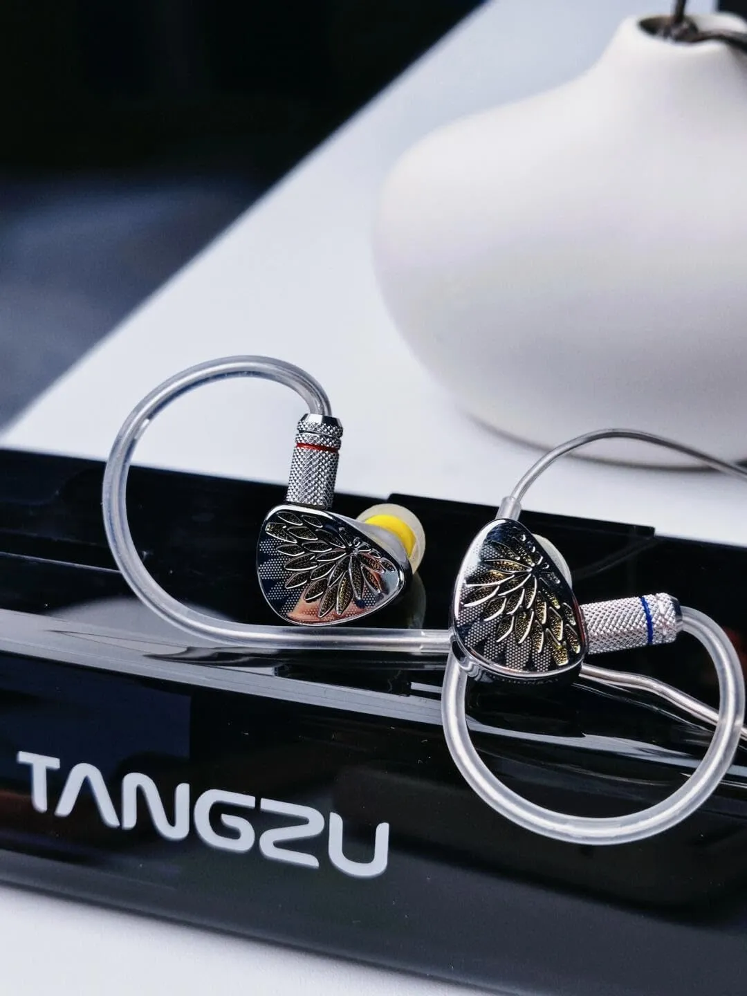 YuXuanJi in Ear Monitors Headphones, Wired Earbuds Earphone with 10mm TPLX Topology Dynamic Driver Zinc Construction, 0.78mm Detachable Cable for IEM, Musician Audiophile, Silver, 4.4mm