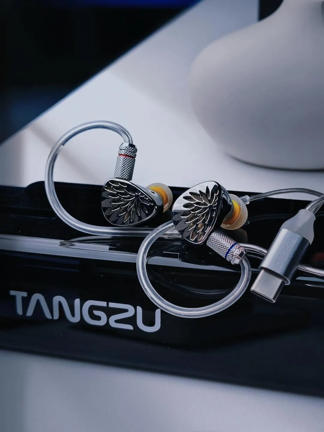 YuXuanJi in Ear Monitors Headphones, Wired Earbuds Earphone with 10mm TPLX Topology Dynamic Driver Zinc Construction, 0.78mm Detachable Cable for IEM, Musician Audiophile, Silver, 4.4mm